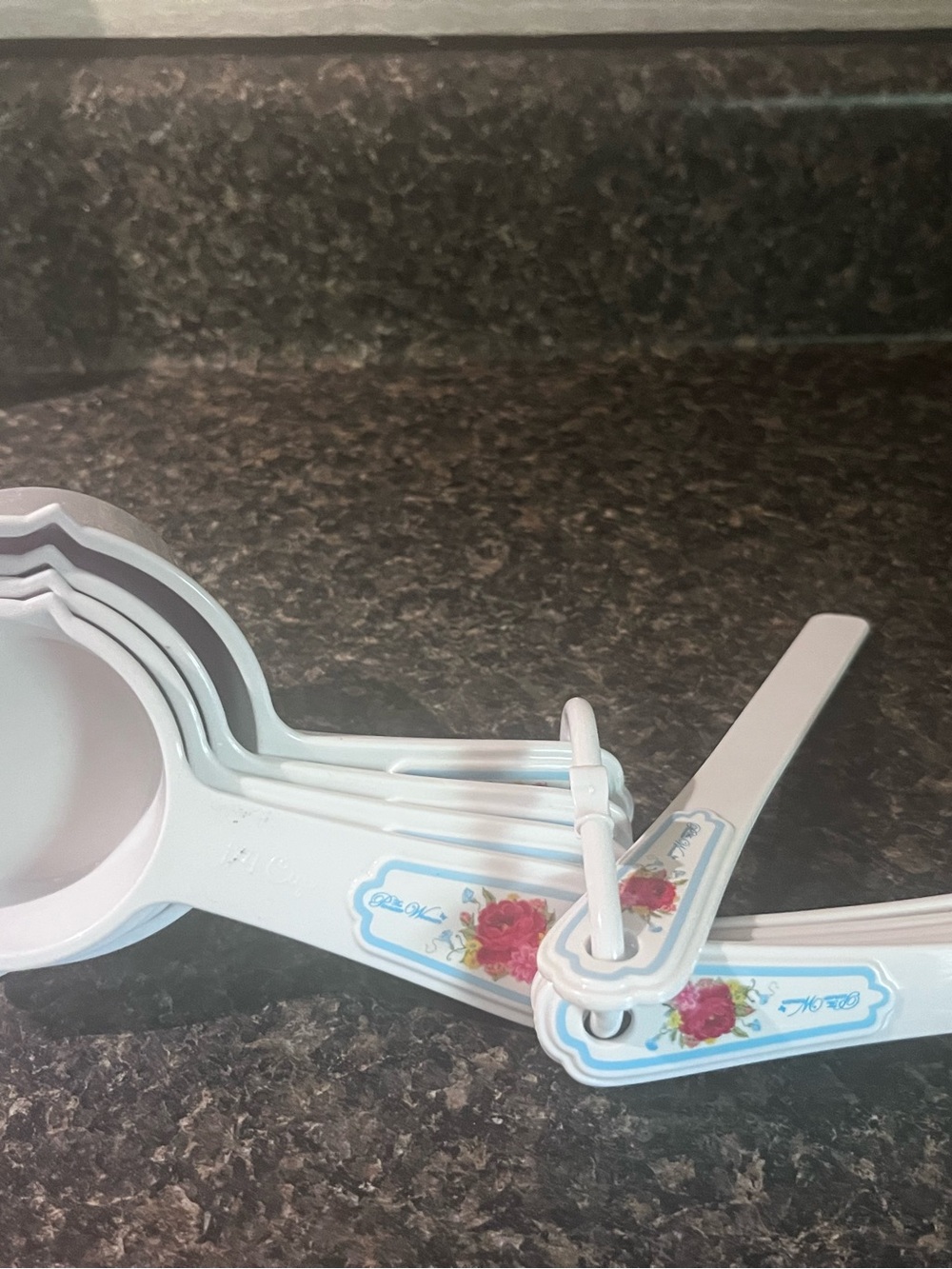 The Pioneer Woman White Floral Measuring Spoon Set with Rose Accents